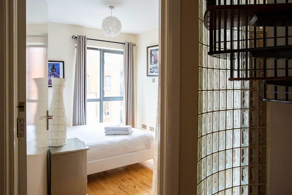 Spacious Centre Duplex