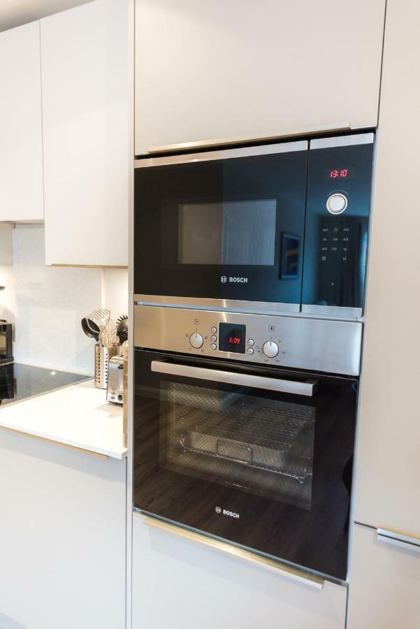 Apartment 5 Star Brand New Centre Belfast