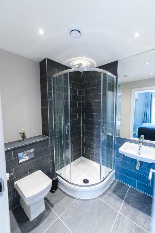 5 Star Brand New Centre * Belfast