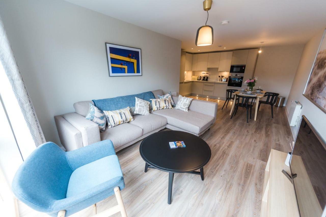 5 Star Brand New Centre Apartment