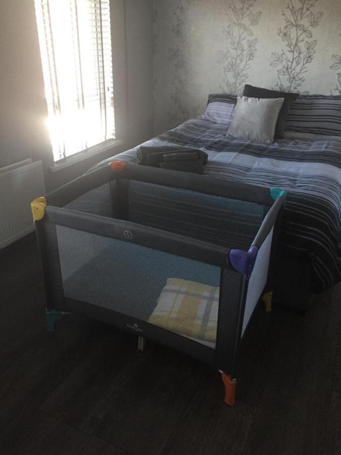 2 Bedroom House Holiday home Belfast