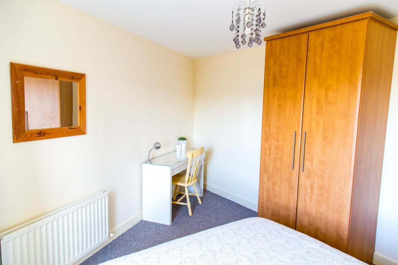 Centre 2 Bedroom Ensuited Free Parking Apartment Belfast