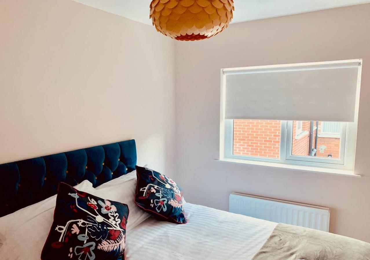 Ebor. *cosy*homli*parking*wifi*smart *