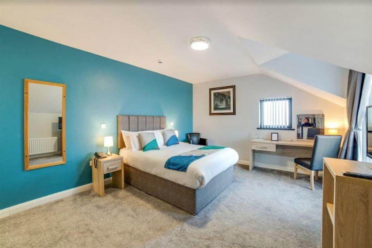 Standing Stones Hotel