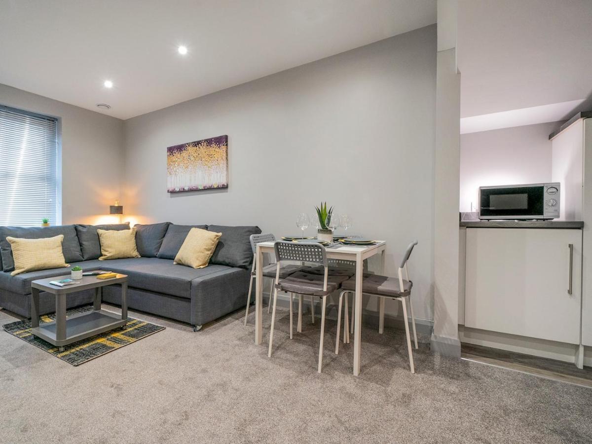 Pass The Keys Lovely 1br In No 1 Location With Amenities *