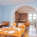 Botanic Rest Queens Quarter