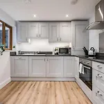 Windsor Drive Townhouse