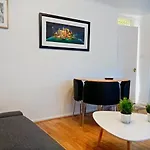Very Central Location- Free Parking - 2 Bedrooms
