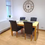 Modern Two Bedroom House Close To City Centre
