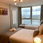 Titanic And Sea View Belfast 2 Bedroom Apartment City Centre