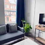 Stylish 2 Bedroom City Apartment