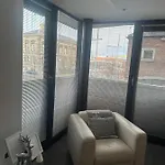 Luxury Apartment Belfast City Centre Overlooking Custom House Sqaure