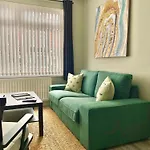Bailey\'S Townhouse