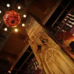 Benedicts Hotel