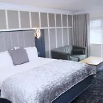 Beechlawn Hotel