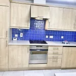 2 Bed 2 Bath, Cathedral Quarter, Free Parking - Albert Clock Tower