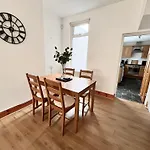 Edinburgh Street Townhouse