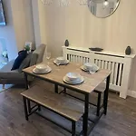 Comfortable Home In Belfast