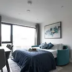 City Centre Apt - Sleeps 6 - Heart Of Belfast