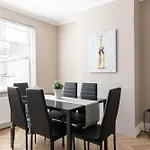 Home From Home - 3Bed Cavehill