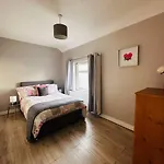 Belfast Gaeltacht Quarter - 2 Beds - Sleeps 4