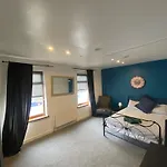 Bnb81