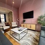 Central Belfast Apartments - Queen\'S Residence