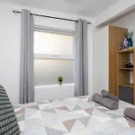 Albert Lodge- One Bedroom Apartment