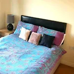 Lesley Apartments