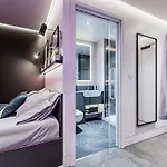 Dream Apartments Pods