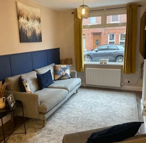 Comfortable Home In Belfast