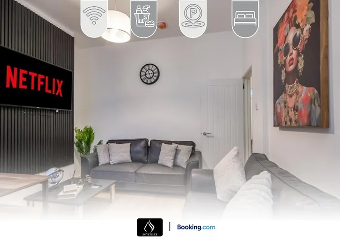 3 Bedrooms 1 Bath City Centre Home By Boyeilles Apartments Short Lets & Serviced Accommodation Belfast With Free Parking
