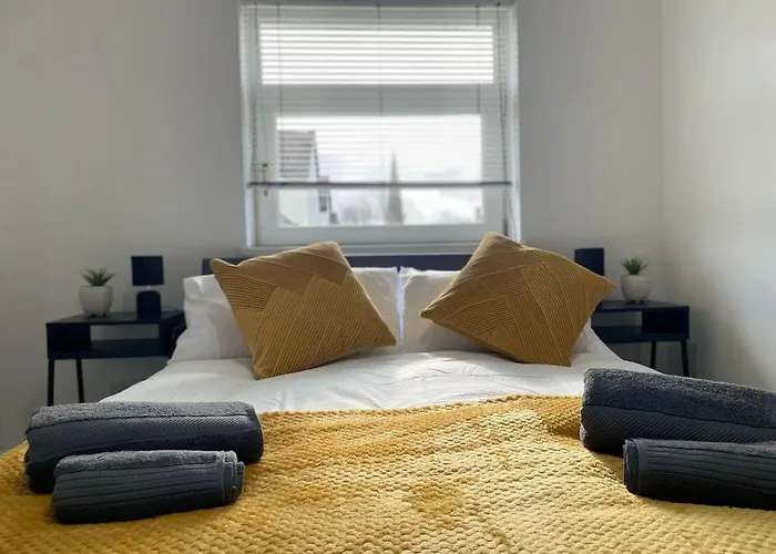 Central 3Br Apartment Spacious, Modern, Cozy