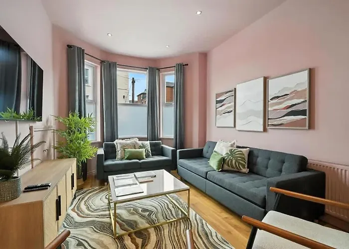 Central Belfast Apartments - Queen\'S Residence