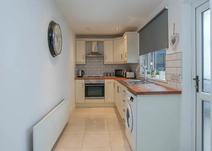 Kingston Serviced Accommodation - Donegall Avenue