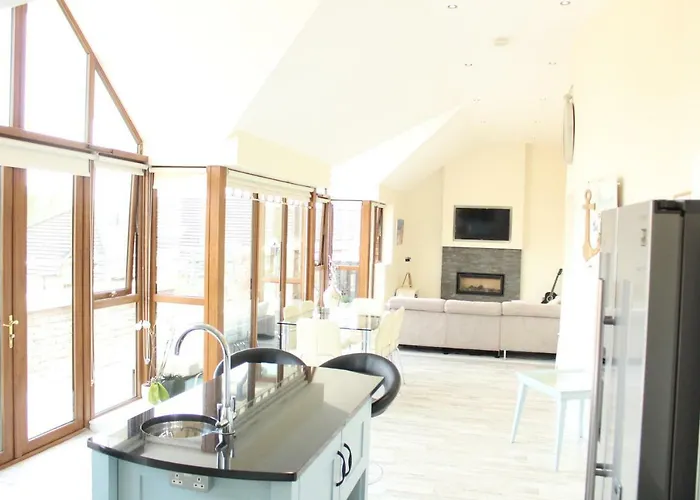 Penthouse, Park Royal Apartments, 841 Lisburn Road