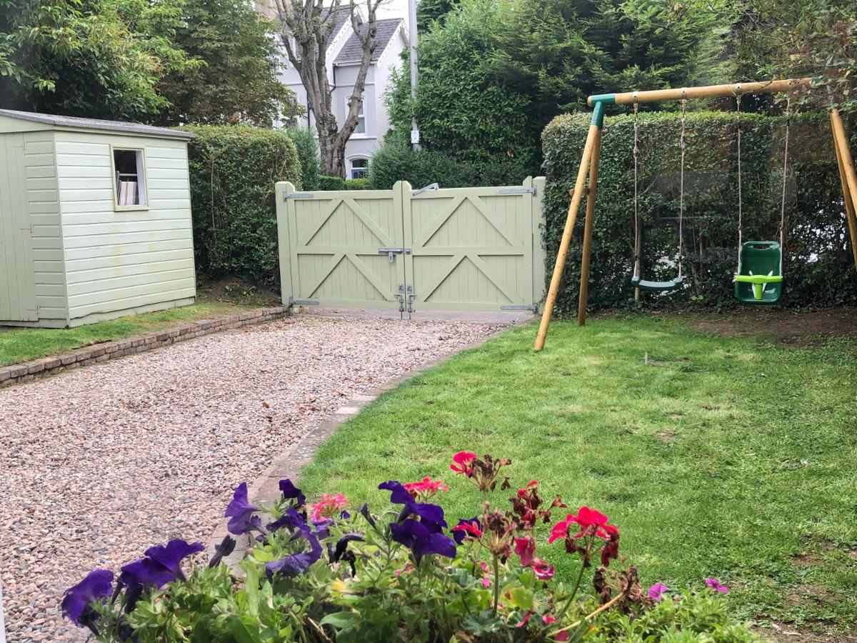 Beersbridge Cottage Near Titanic Centre & Airport Holiday home *