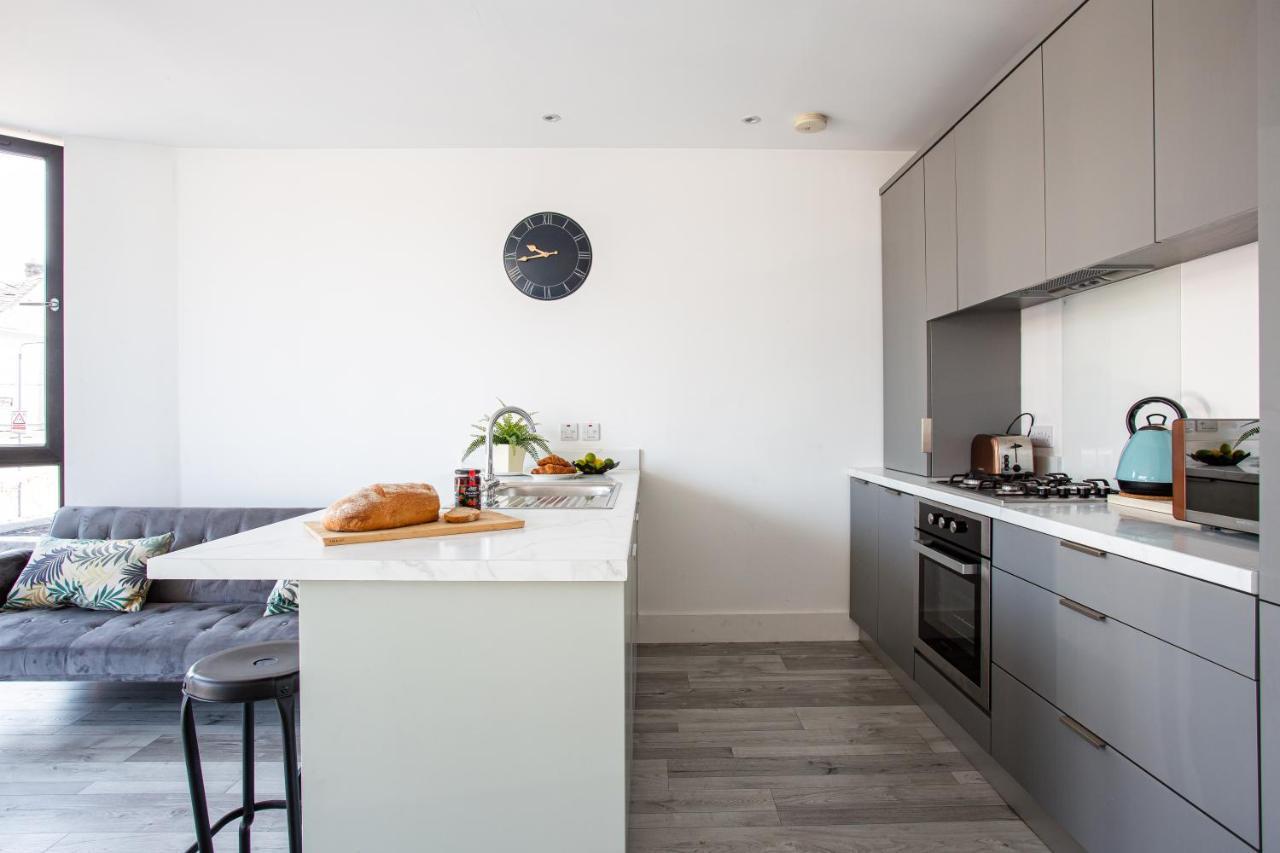 Luxury Fully Equipped Kitchen Ormeau Park Belfast