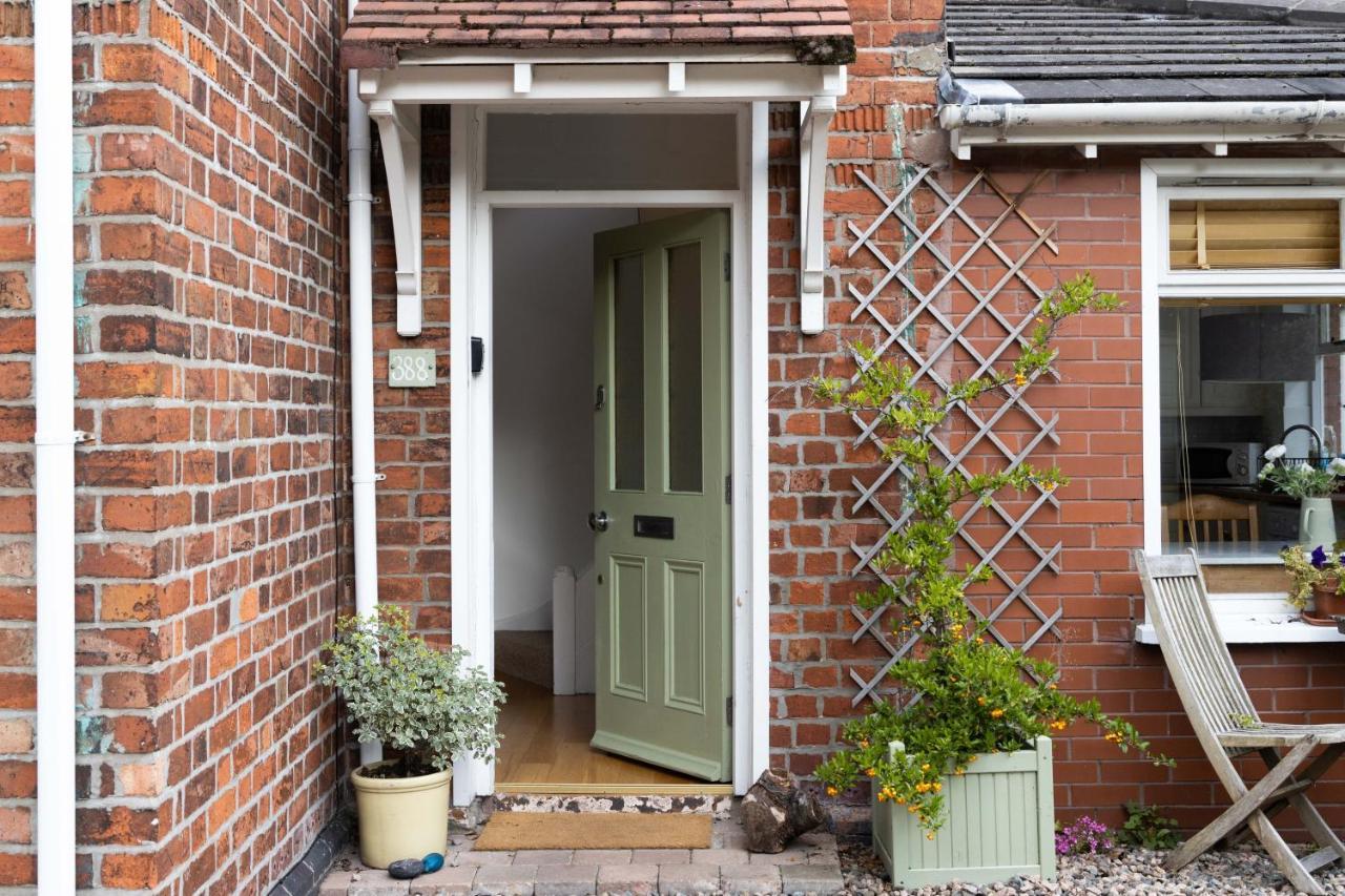 Beersbridge Cottage Near Titanic Centre & Airport Holiday home Belfast