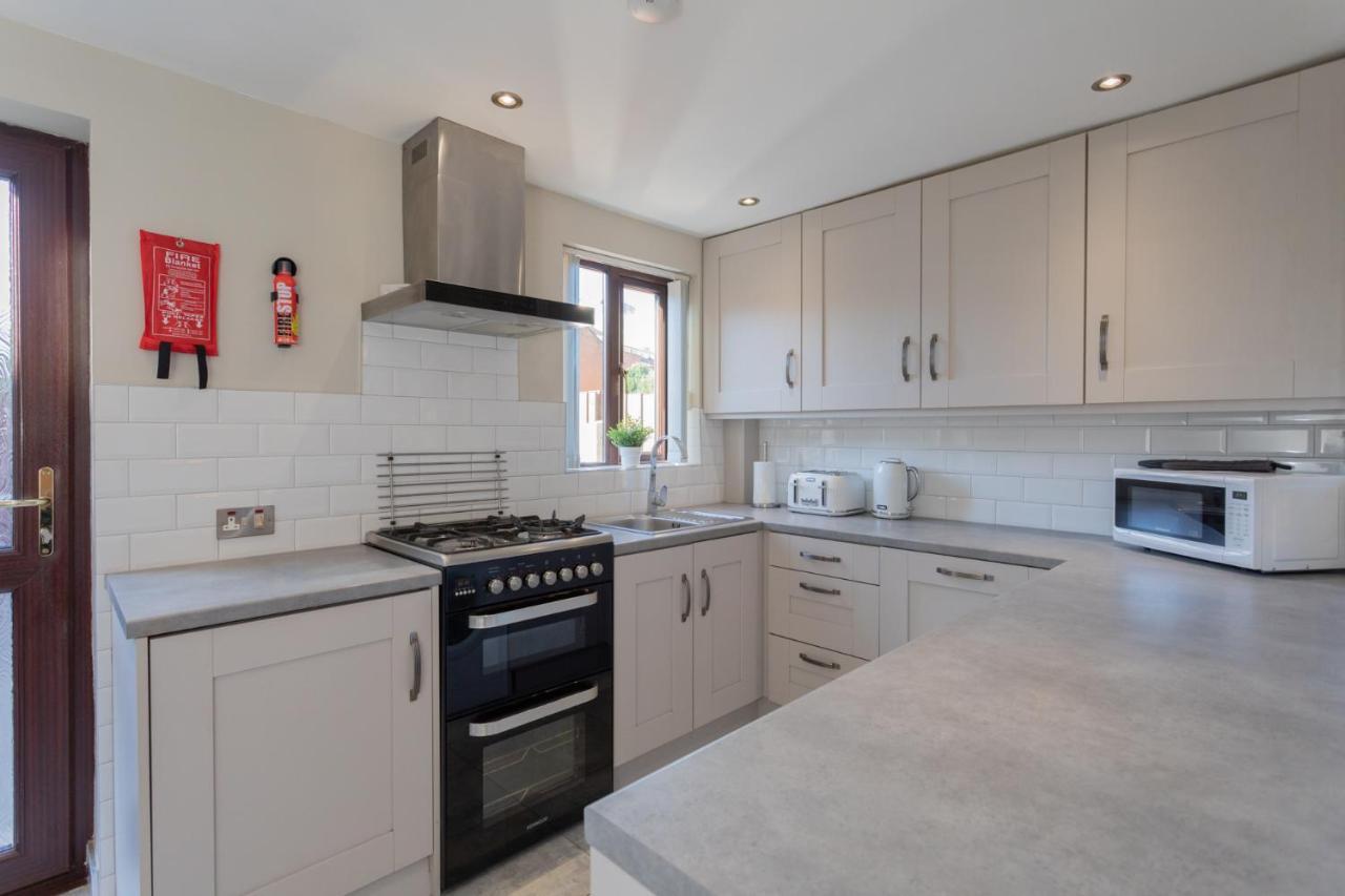 New Modern Centre Apartment Belfast