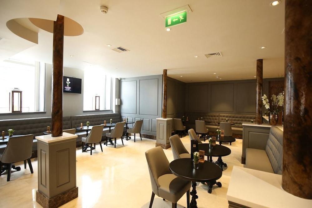 Hotel Square