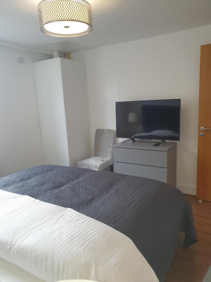 Victoria Place Apartment *