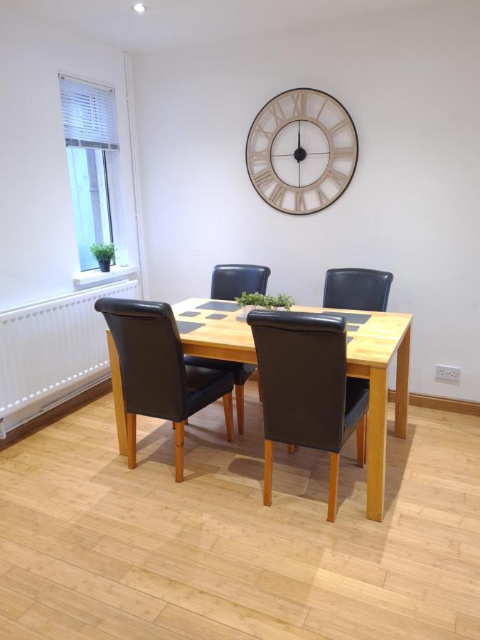 Modern Two Bedroom House Close To Centre Holiday home Belfast