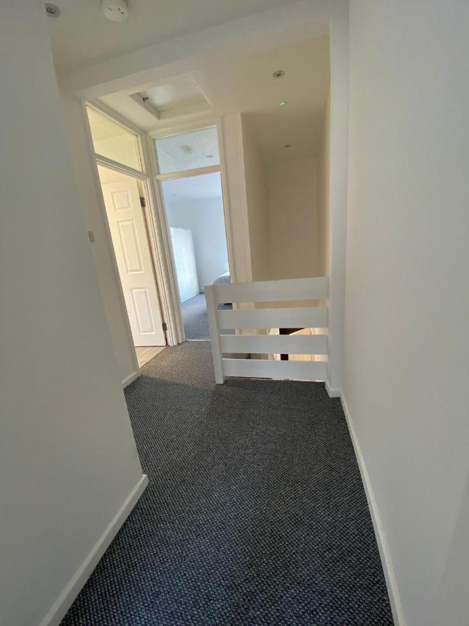 Holiday home Modern Two Bedroom House Close To Centre *