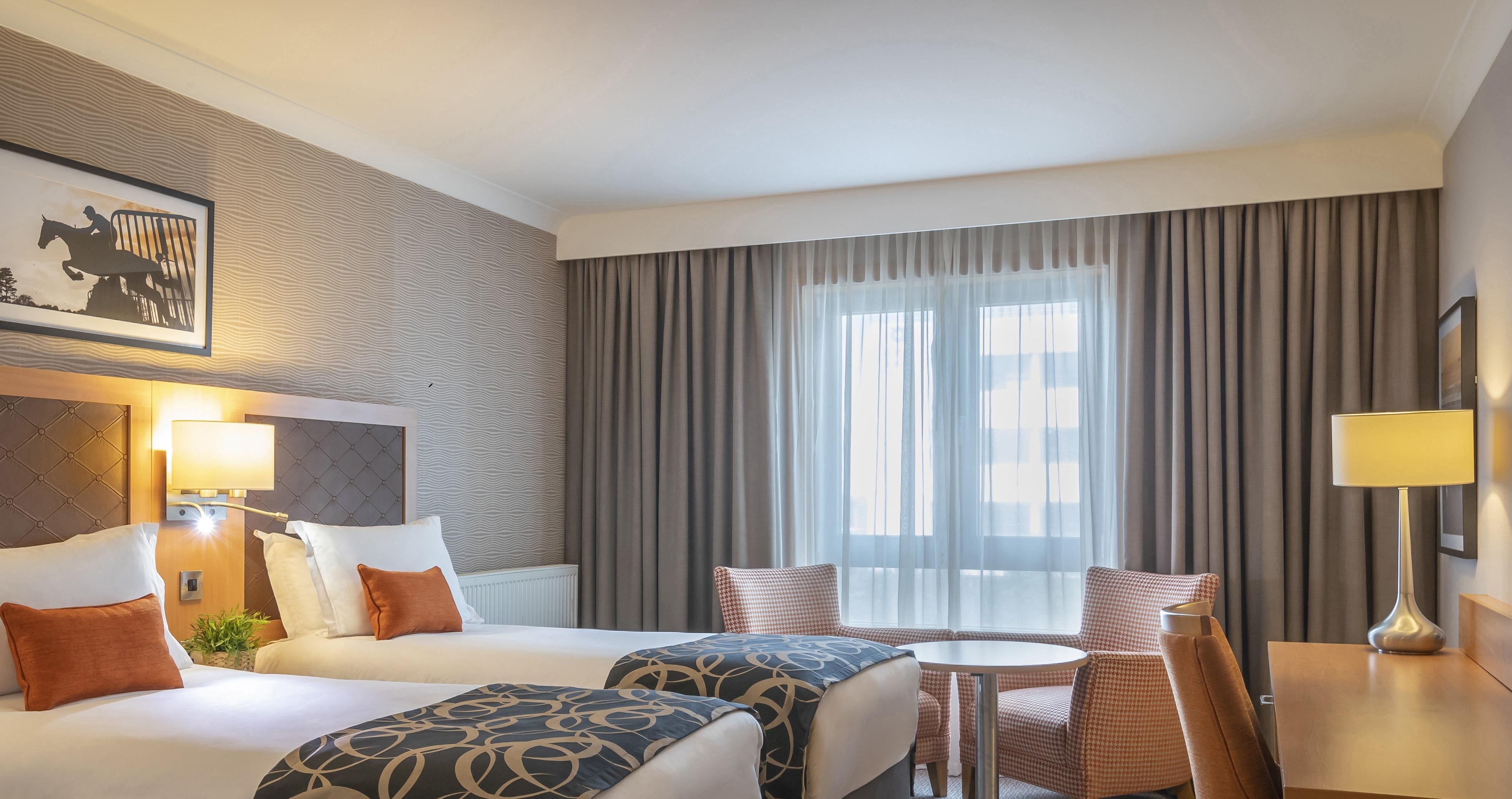 Clayton Hotel 4*