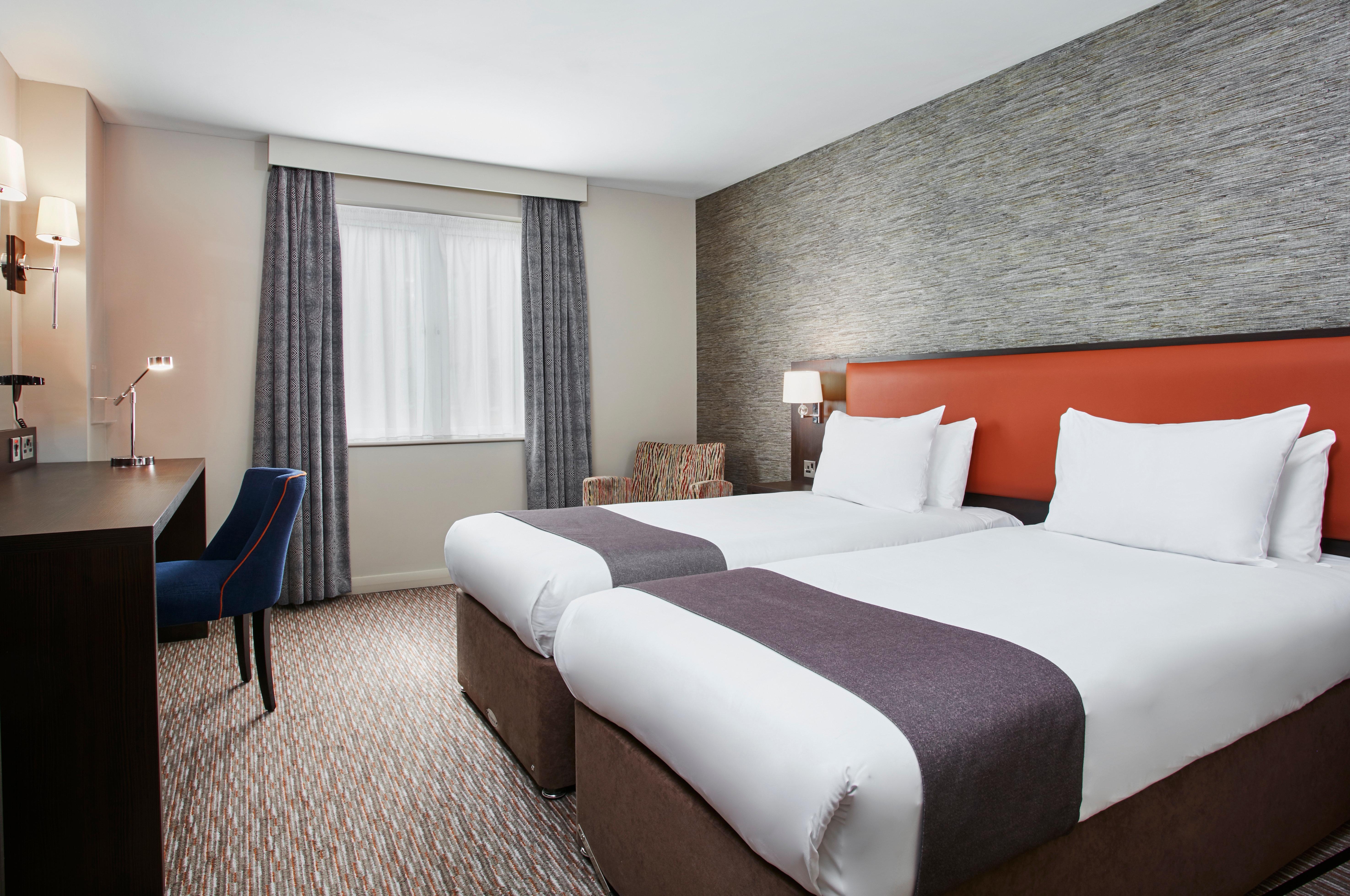 Hotel By Ihg