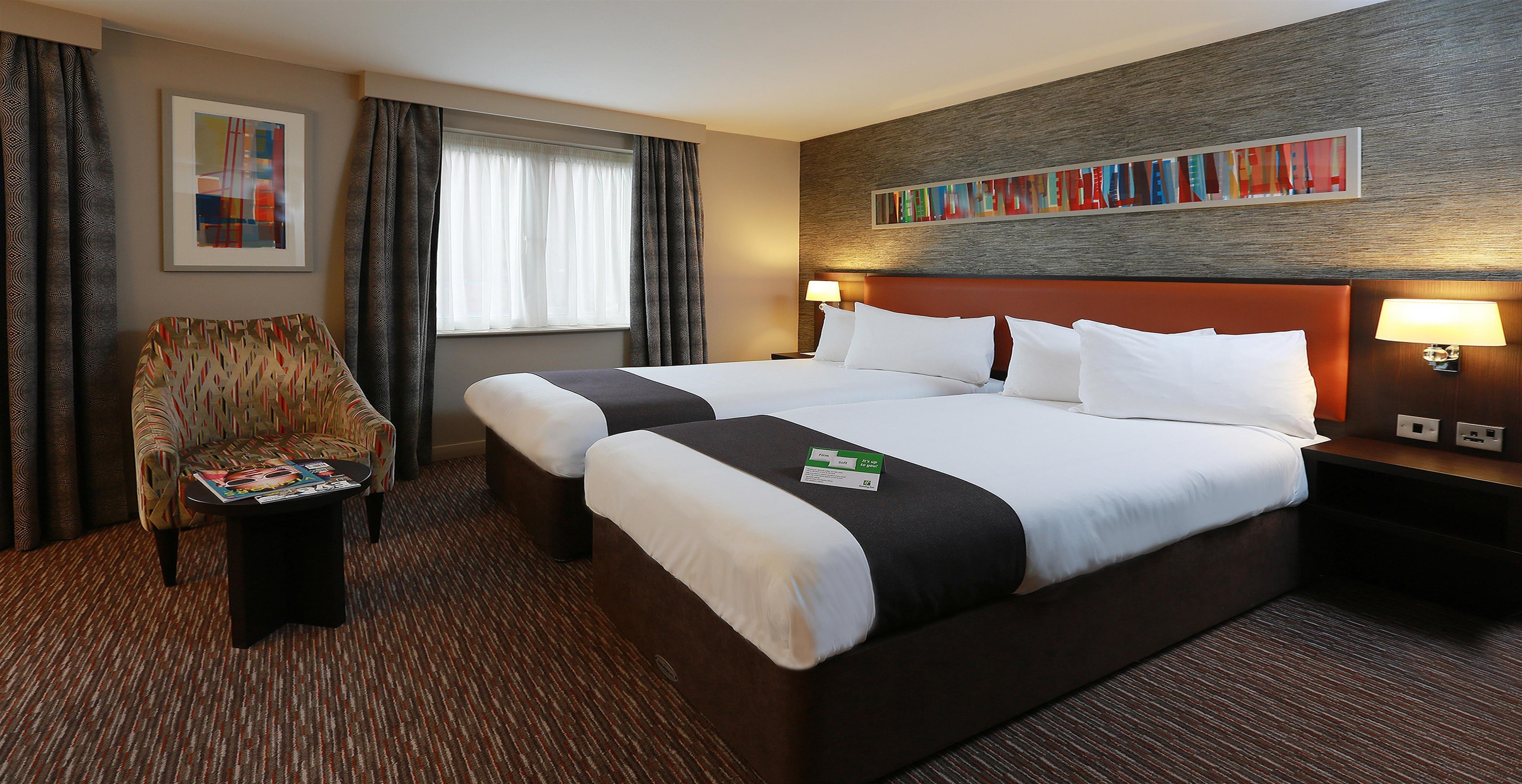 By Ihg