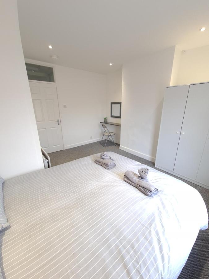 Modern Two Bedroom House Close To Centre Holiday home Belfast