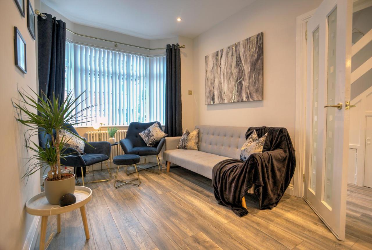 The Boutique Cozy Sleeps7 (adults Only) Holiday home