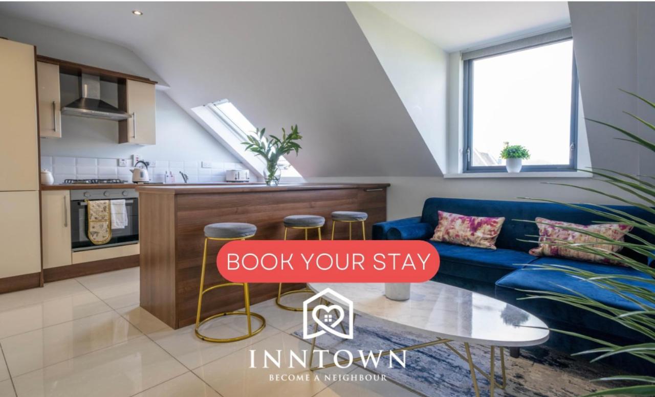 Three Bed Sleeps 5 In Botanic *